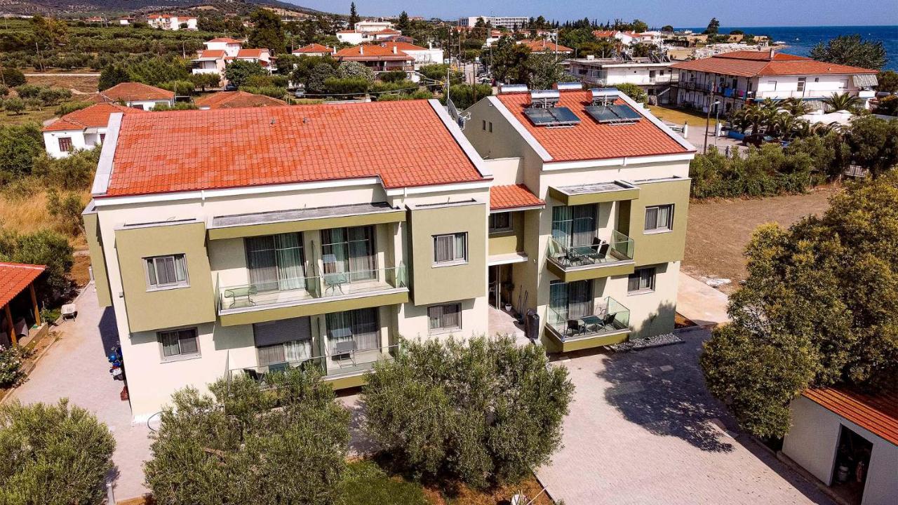 Estelle Family Luxury Apartments & Suites Jerakini Eksteriør bilde