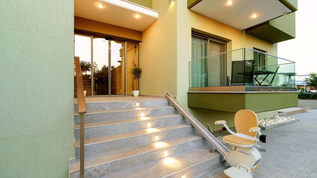 Estelle Family Luxury Apartments & Suites Jerakini Eksteriør bilde