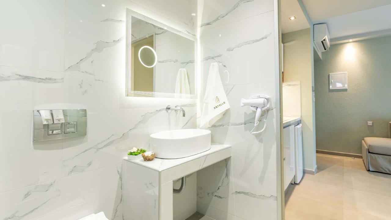 Estelle Family Luxury Apartments & Suites Jerakini Eksteriør bilde