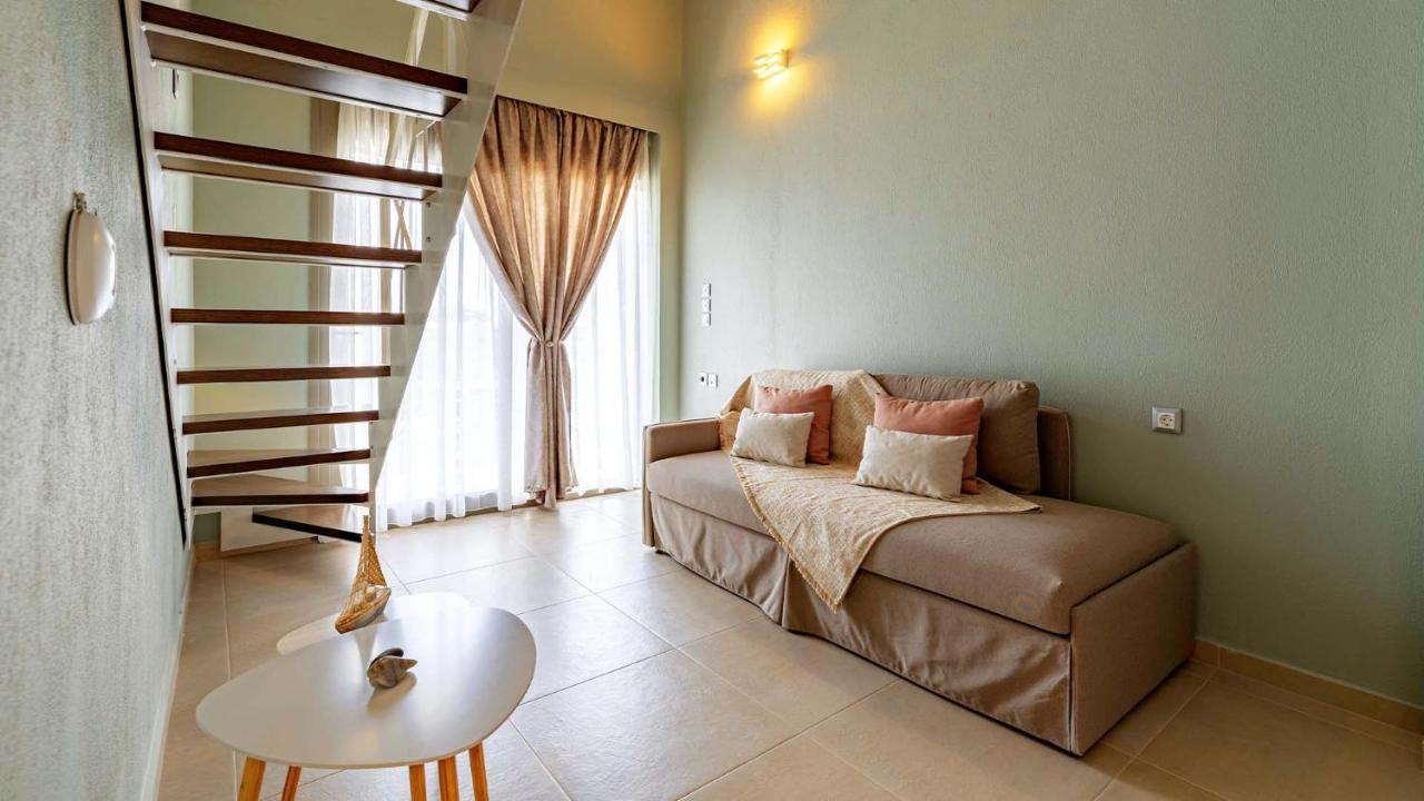 Estelle Family Luxury Apartments & Suites Jerakini Eksteriør bilde