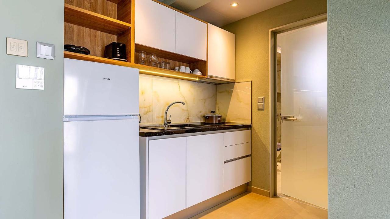 Estelle Family Luxury Apartments & Suites Jerakini Eksteriør bilde