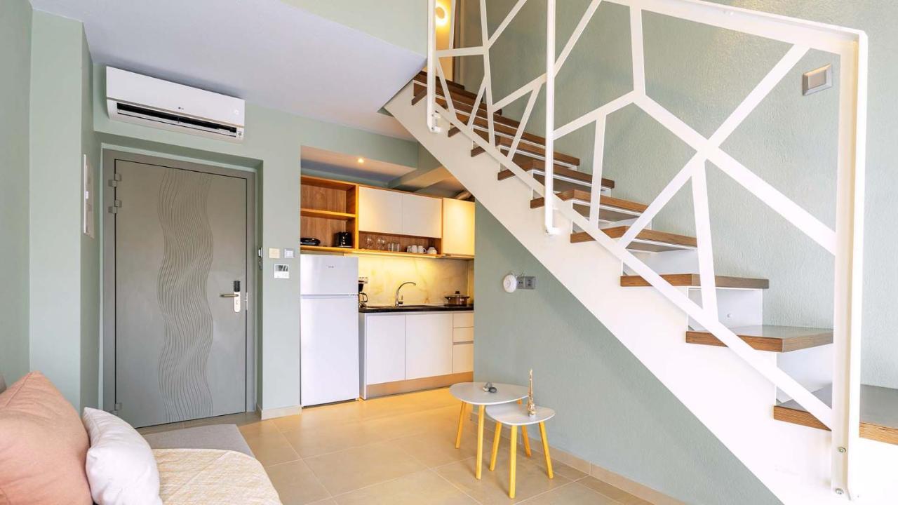 Estelle Family Luxury Apartments & Suites Jerakini Eksteriør bilde