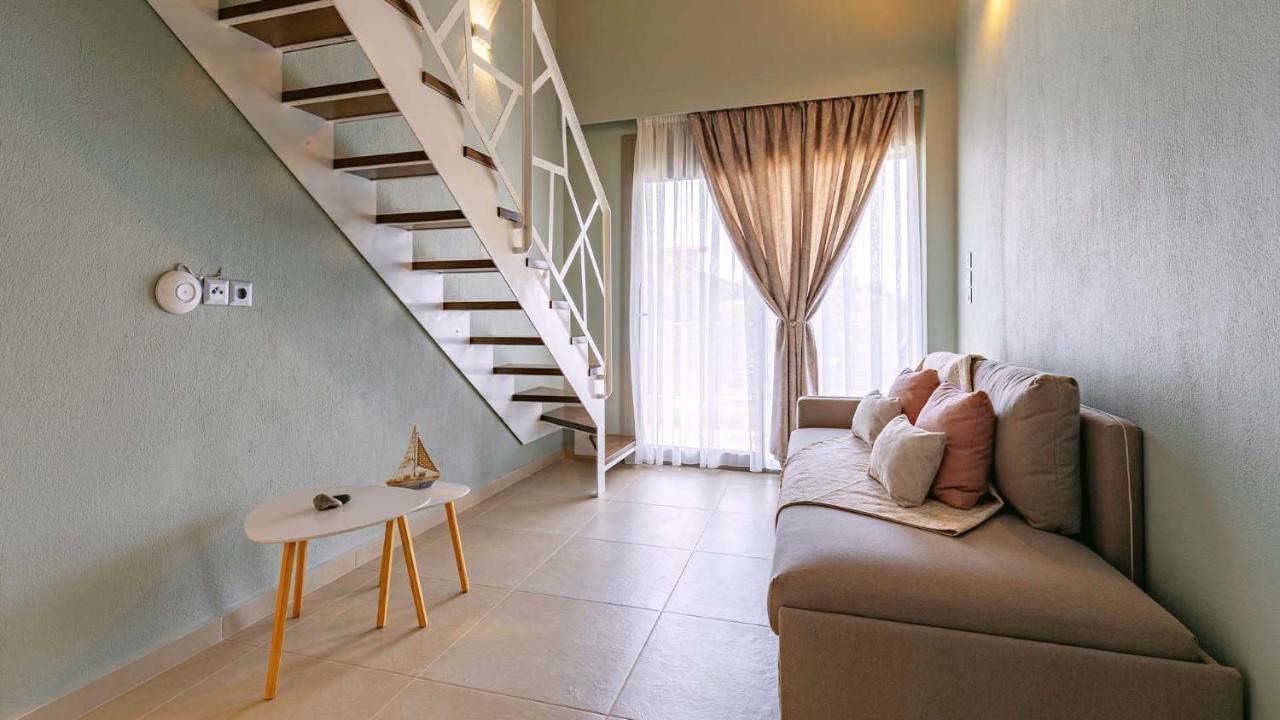 Estelle Family Luxury Apartments & Suites Jerakini Eksteriør bilde