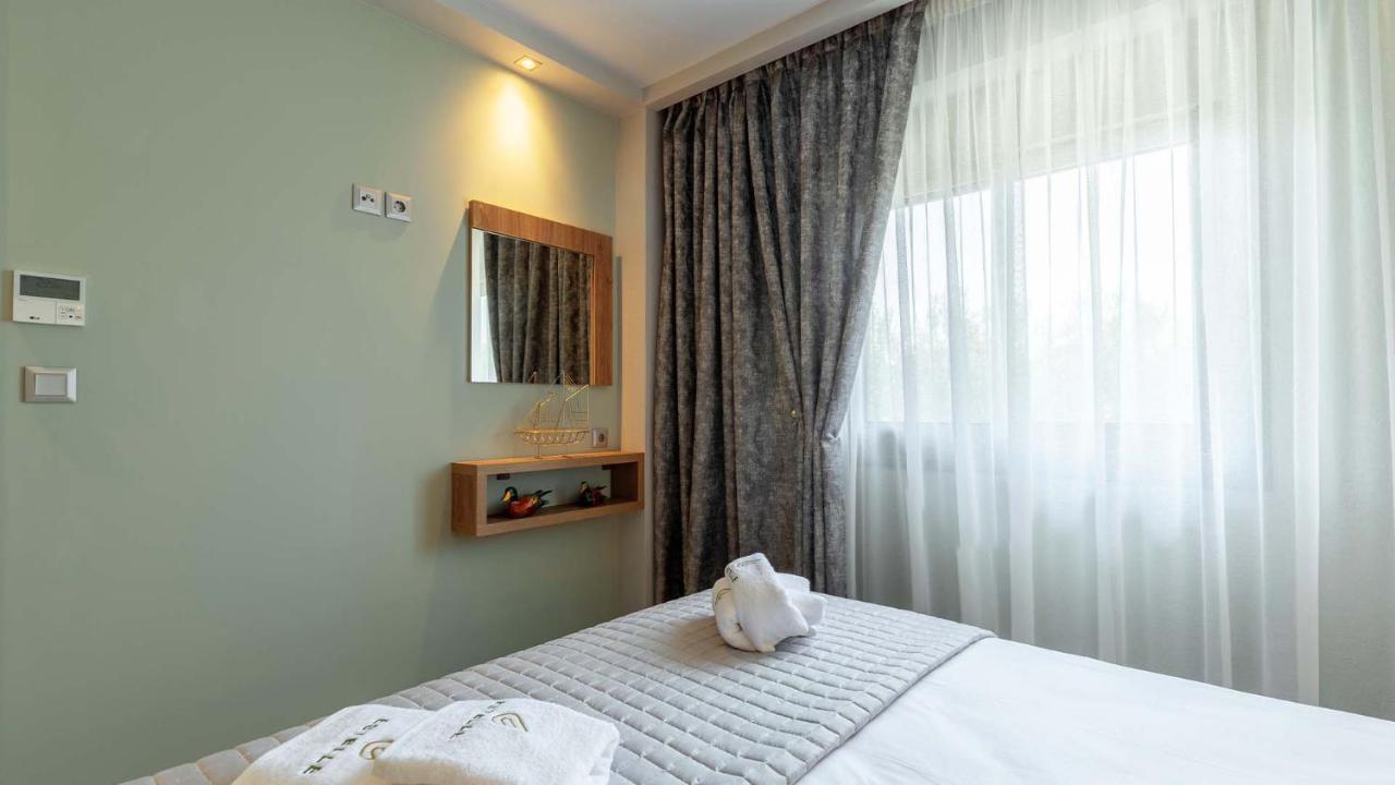 Estelle Family Luxury Apartments & Suites Jerakini Eksteriør bilde