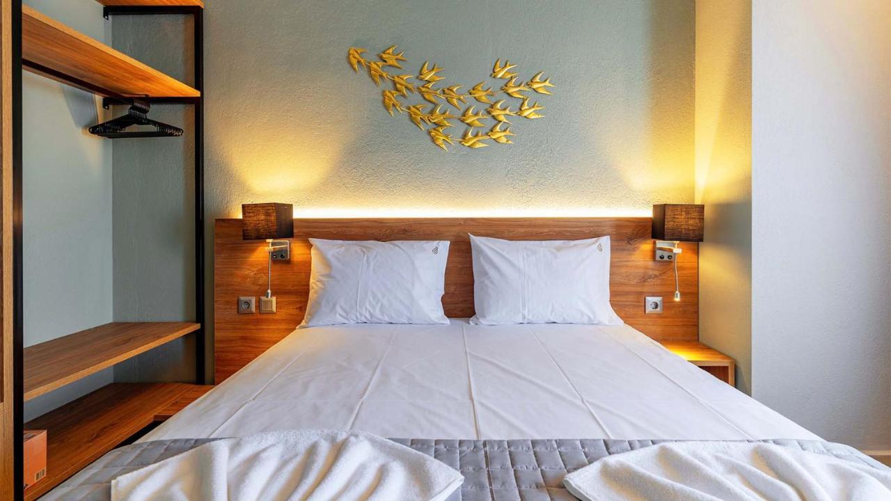 Estelle Family Luxury Apartments & Suites Jerakini Eksteriør bilde
